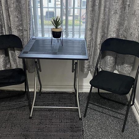 Bvapartments-Blackhouse F2 Huddersfield Room photo